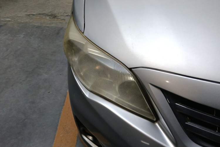 Used Toyota Corolla 2011 1.6L Automatic GL Right Front Headlight