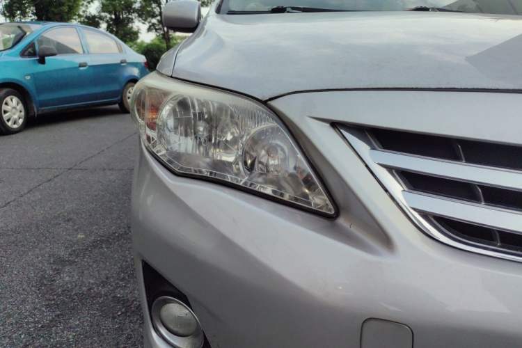 Used Toyota Corolla 2011 1.6L Automatic GL Right Front Headlight