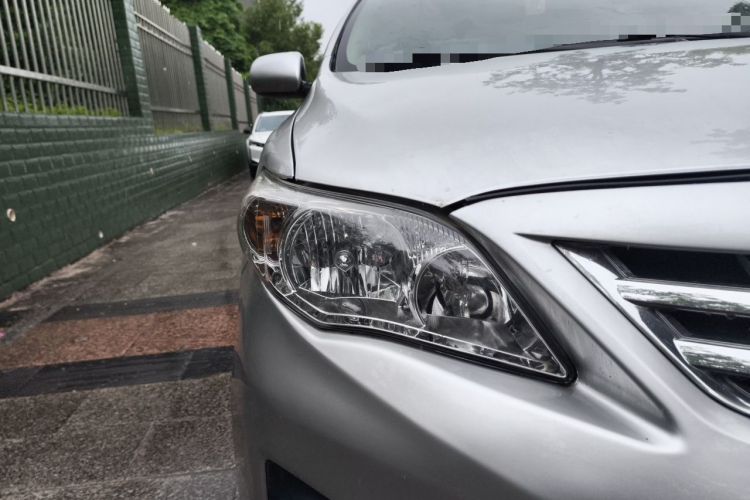 Used Toyota Corolla 2011 1.6L Manual GL Right Front Headlight