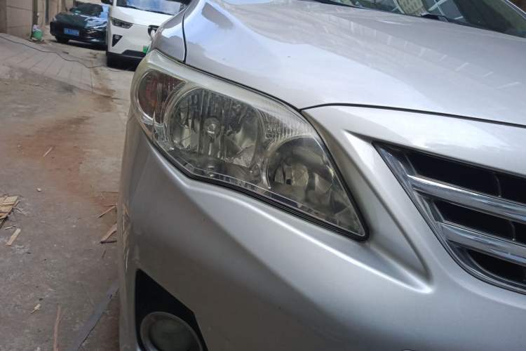 Used Toyota Corolla 2011 Commemorative Edition 1.6L Manual GL Right Front Headlight