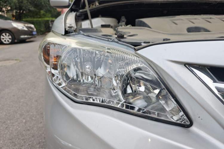 Used Toyota Corolla 2011 1.6L Automatic GL Right Front Headlight