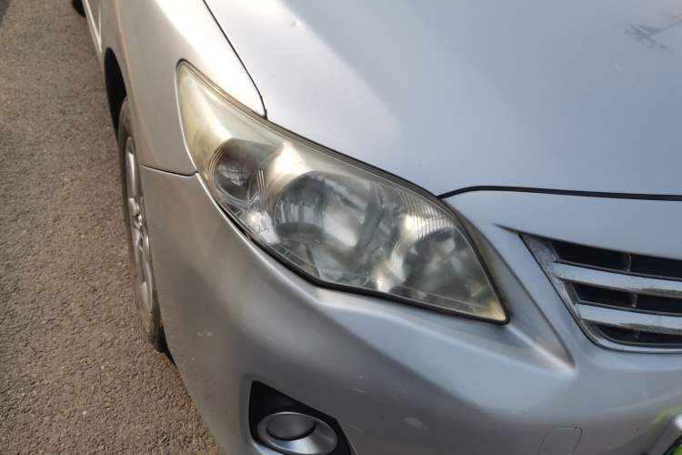 Used Toyota Corolla 2011 Commemorative Edition 1.6L Manual GL Right Front Headlight