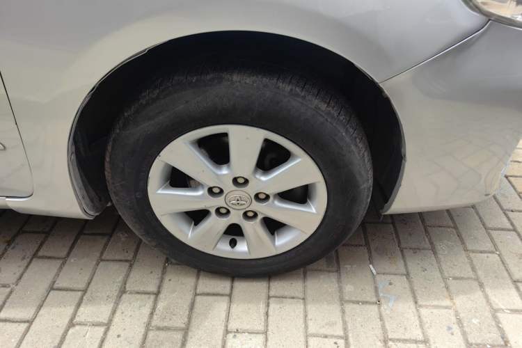 Used Toyota Corolla 2011 Edition Commemorative 1.6L Automatic GL Right Front Wheel Hub