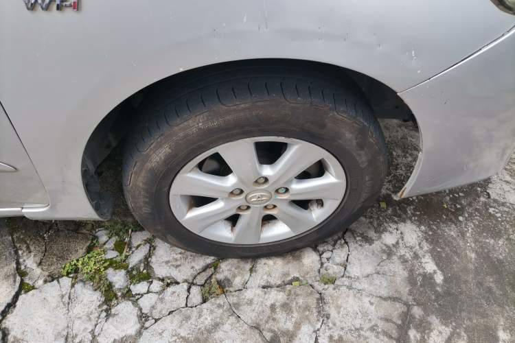 Used Toyota Corolla 2011 1.6L Manual GL Right Front Wheel Hub