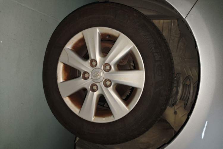 Used Toyota Corolla 2011 1.6L Automatic GL Right Front Wheel Hub