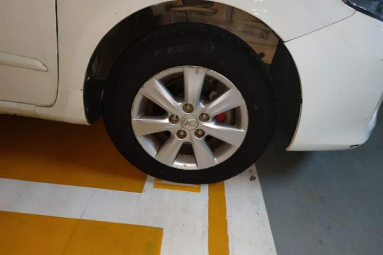 Used Toyota Corolla 2011 1.6L Automatic GL Right Front Wheel Hub