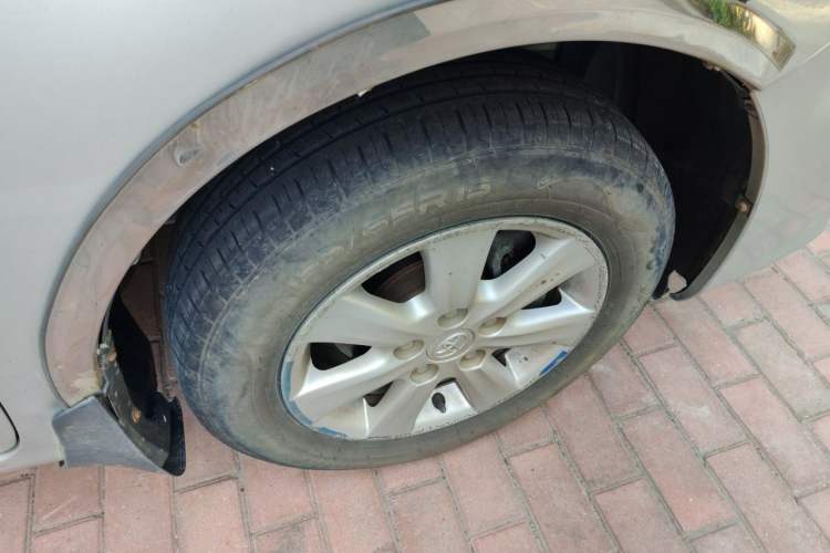 Used Toyota Corolla 2011 1.6L Manual GL Right Front Wheel Hub