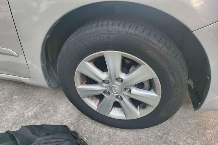 Used Toyota Corolla 2011 1.6L Automatic GL Right Front Wheel Hub