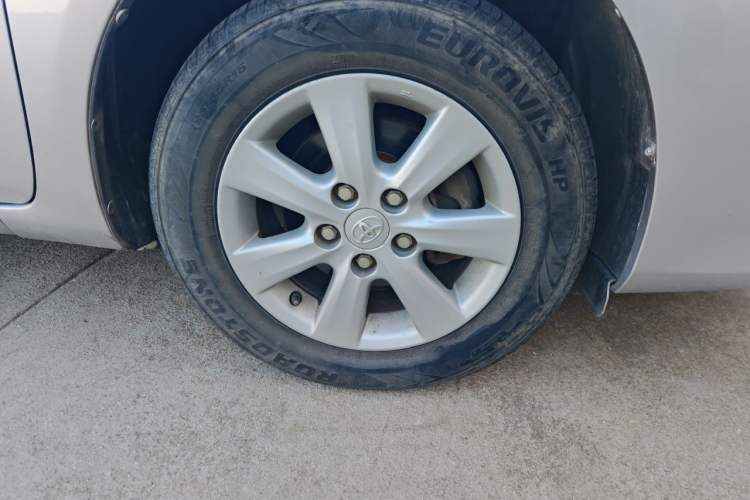 Used Toyota Corolla 2011 1.6L Automatic GL Right Front Wheel Hub