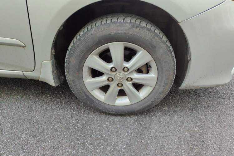 Used Toyota Corolla 2011 1.6L Automatic GL Right Front Wheel Hub