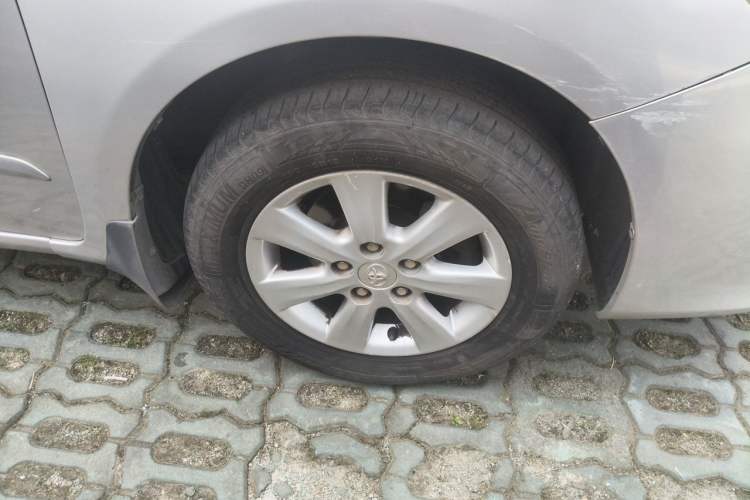 Used Toyota Corolla 2011 1.6L Automatic GL Right Front Wheel Hub