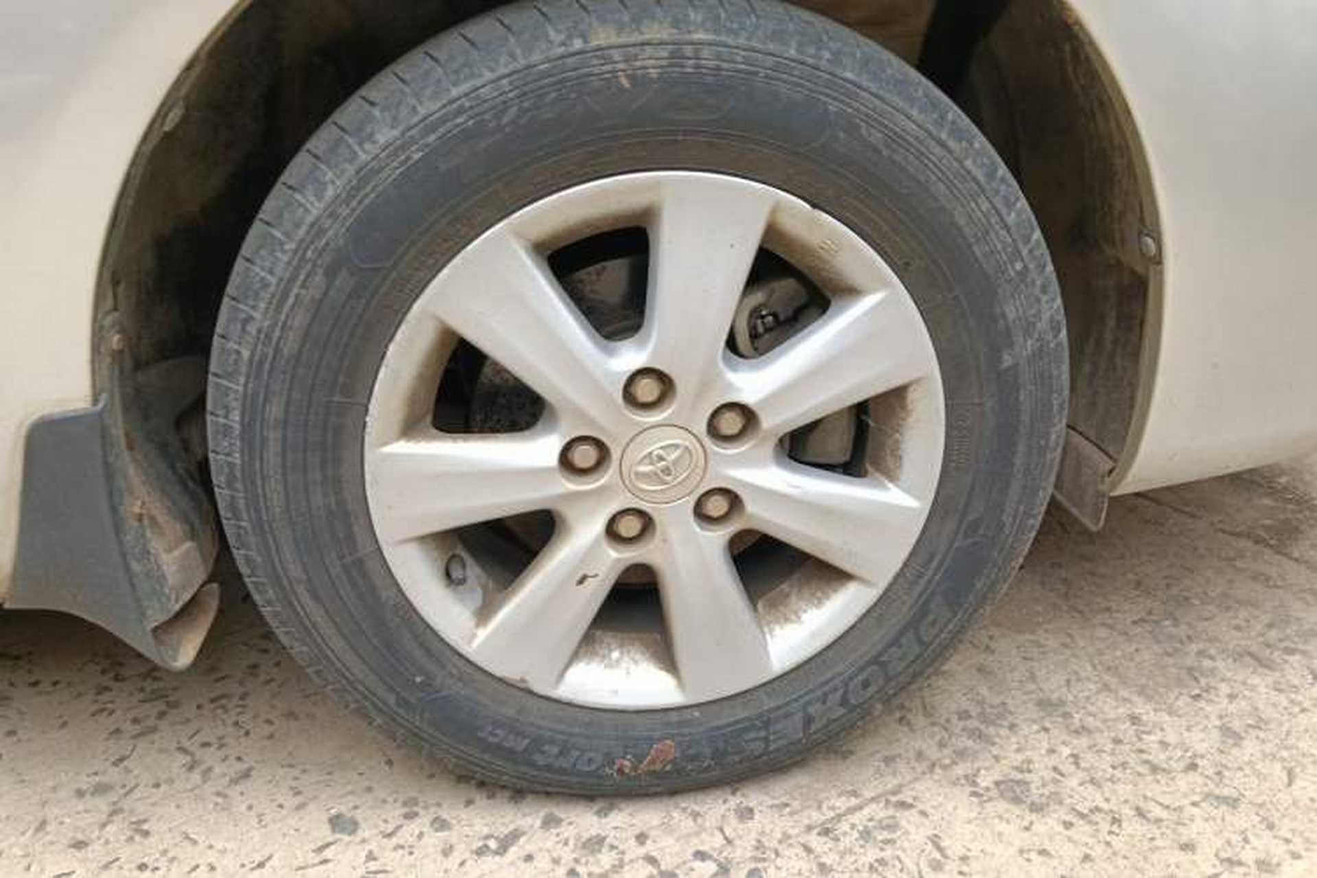 Used Toyota Corolla 2011 1.6L Manual GL Right Front Wheel Hub