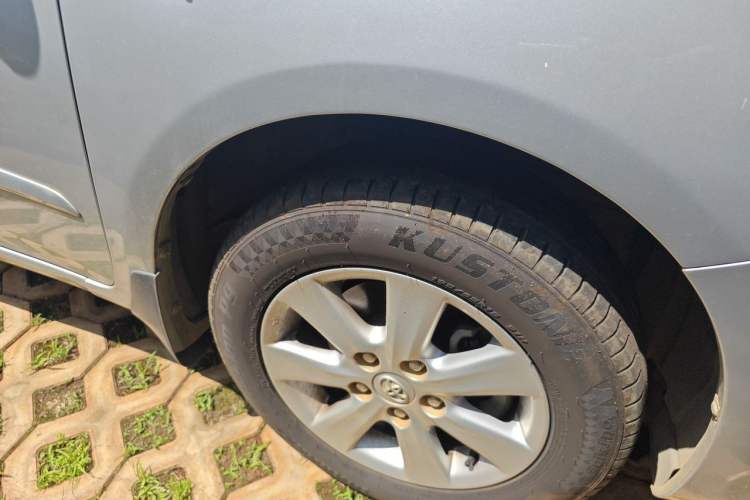 Used Toyota Corolla 2011 1.6L Manual GL Right Front Wheel Hub