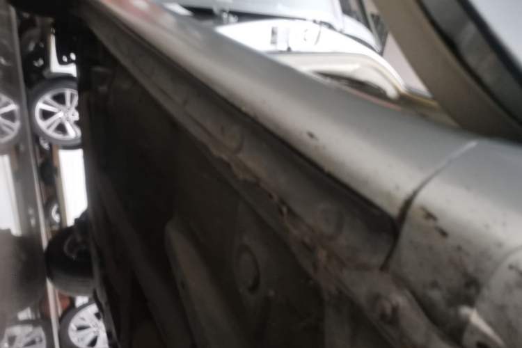 Used Toyota Corolla 2011 1.6L Automatic GL Right Side Sill