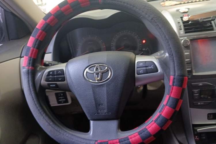 Used Toyota Corolla 2011 1.6L Automatic GL Sunroof Version Steering Wheel
