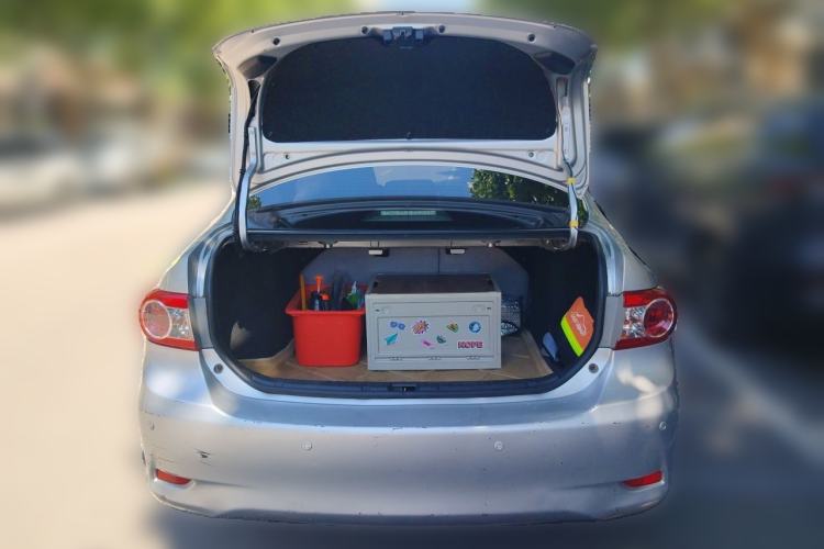 Used Toyota Corolla 2011 1.6L Automatic GL Trunk