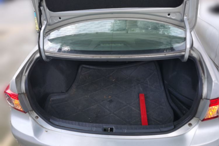 Used Toyota Corolla 2011 1.6L Manual GL Trunk