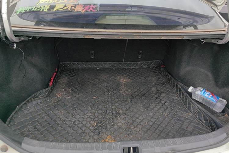 Used Toyota Corolla 2011 1.6L Automatic GL Trunk