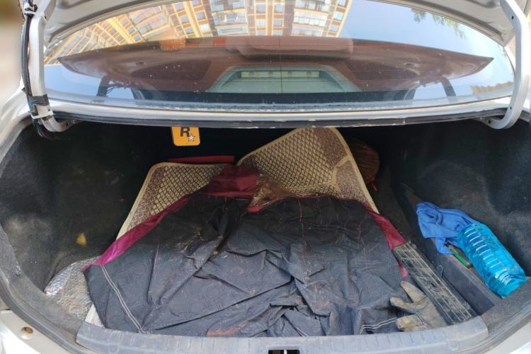 Used Toyota Corolla 2011 1.6L Manual GL Trunk
