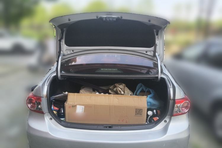 Used Toyota Corolla 2011 1.6L Automatic GL Trunk