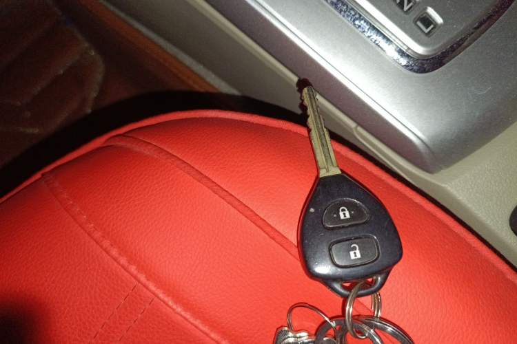 Used Toyota Corolla 2011 1.6L Automatic GL Vehicle Key