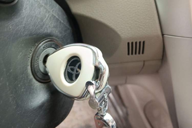 Used Toyota Corolla 2011 1.6L Manual GL Vehicle Key