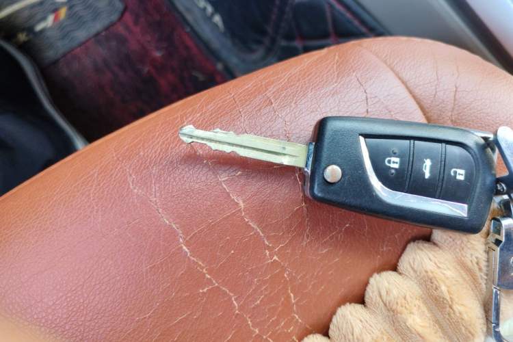 Used Toyota Corolla 2011 1.6L Manual GL Vehicle Key