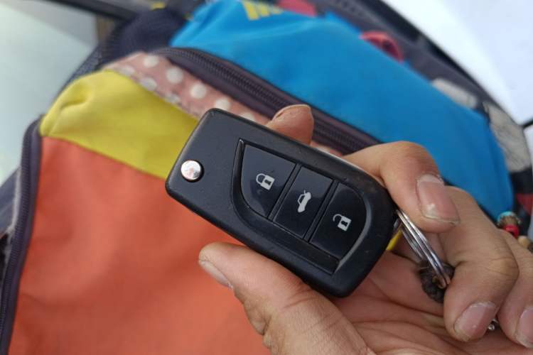 Used Toyota Corolla 2011 1.6L Automatic GL Vehicle Key