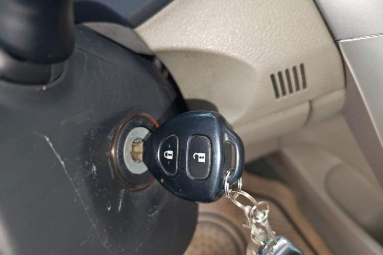 Used Toyota Corolla 2011 1.8L CVT GL-i Vehicle Key