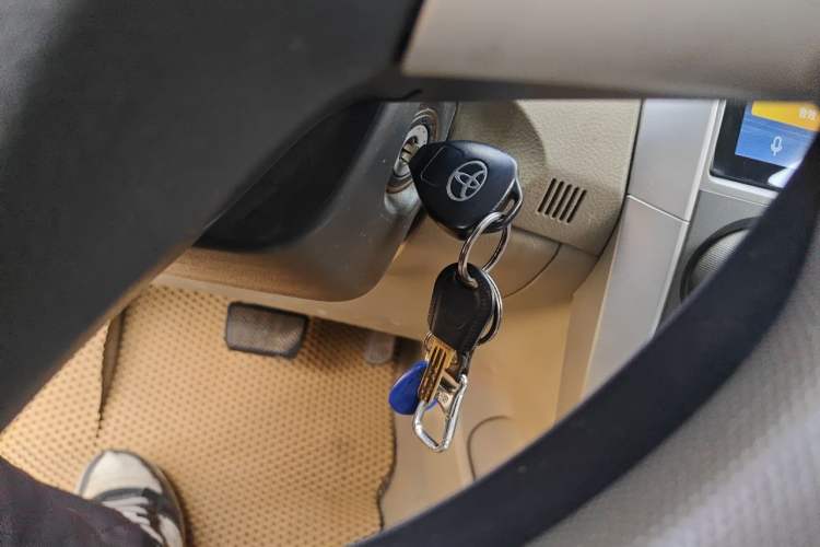Used Toyota Corolla 2011 1.6L Automatic GL Vehicle Key