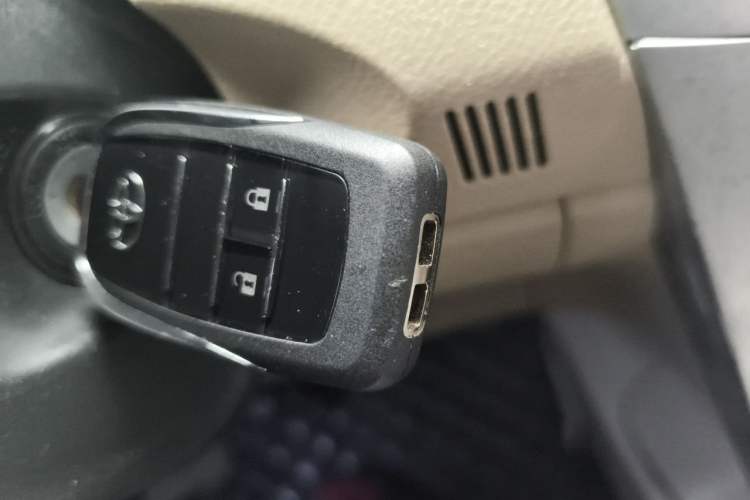 Used Toyota Corolla 2011 1.6L Manual GL Vehicle Key