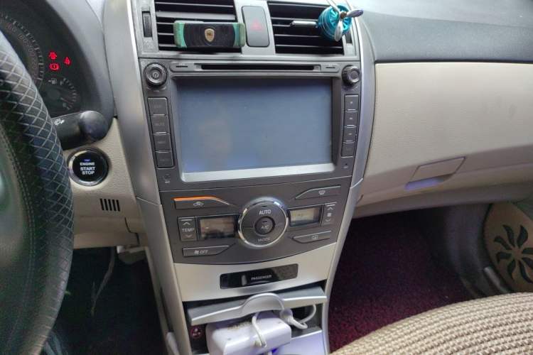 Used Toyota Corolla 2011 Commemorative Edition 1.6L Manual GL Audio And AC Panel