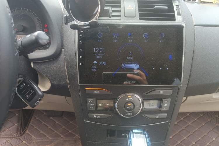 Used Toyota Corolla 2011 1.8L CVT GL-i Audio And AC Panel