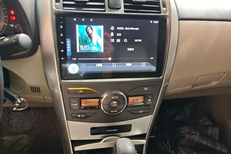Used Toyota Corolla 2011 1.8L CVT GL-i Audio And AC Panel