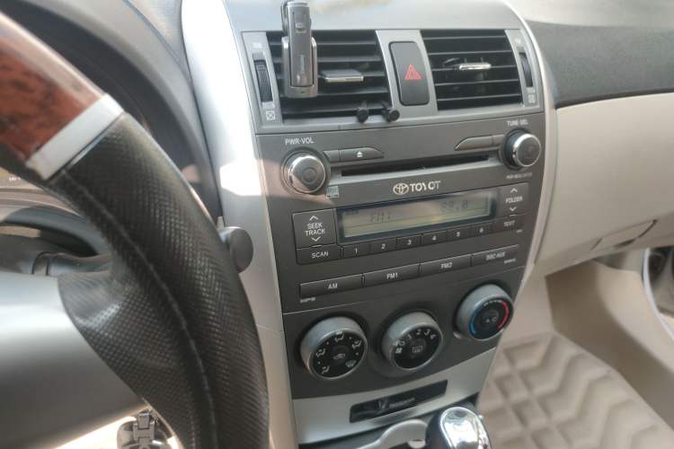 Used Toyota Corolla 2011 1.6L Automatic GL Audio And AC Panel