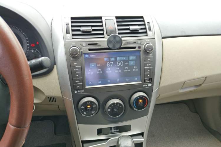 Used Toyota Corolla 2011 1.6L Automatic GL Audio And AC Panel