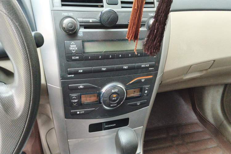 Used Toyota Corolla 2011 1.6L Automatic GL Sunroof Version Audio And AC Panel