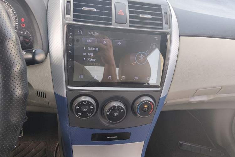 Used Toyota Corolla 2011 1.6L Manual GL Audio And AC Panel