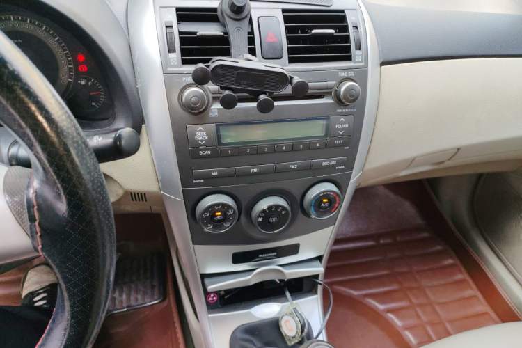 Used Toyota Corolla 2011 1.6L Manual GL Audio And AC Panel