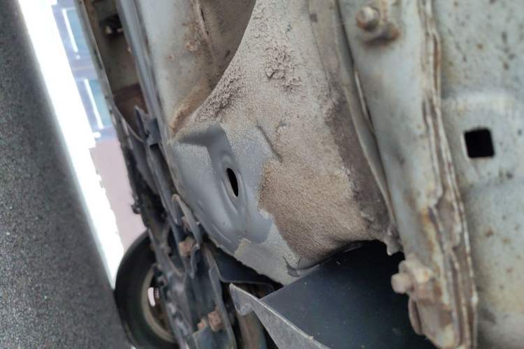 Used Toyota Corolla 2011 Commemorative Edition 1.6L Manual GL Chassis Front Right