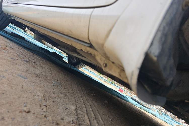Used Toyota Corolla 2011 1.6L Manual GL Chassis Front Right