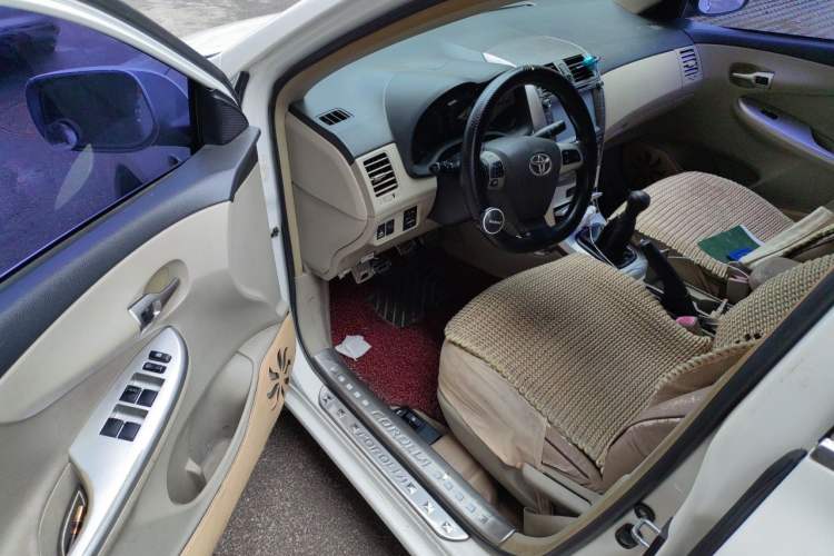 Used Toyota Corolla 2011 Commemorative Edition 1.6L Manual GL Driver Seat
