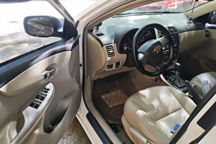 Used Toyota Corolla 2011 1.8L CVT GL-i Driver Seat