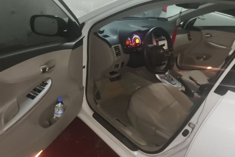 Used Toyota Corolla 2011 1.8L CVT GL-i Commemorative Edition Driver Seat