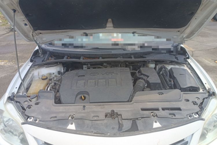 Used Toyota Corolla 2011 1.8L CVT GL-i Engine Bay