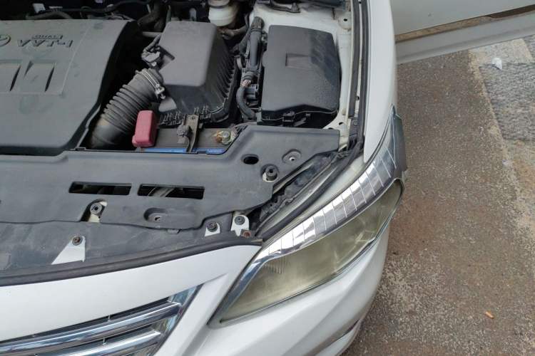 Used Toyota Corolla 2011 Commemorative Edition 1.6L Manual GL Engine Bay Left