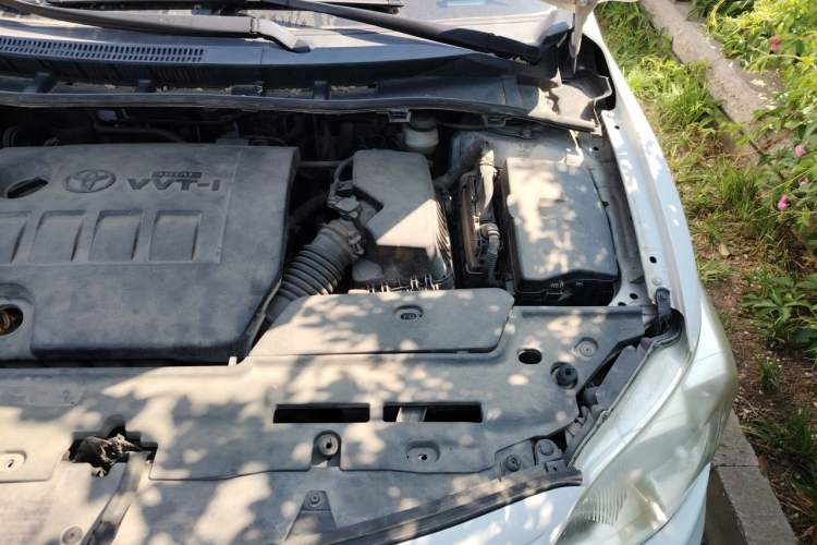 Used Toyota Corolla 2011 1.6L Automatic GL Engine Bay Left