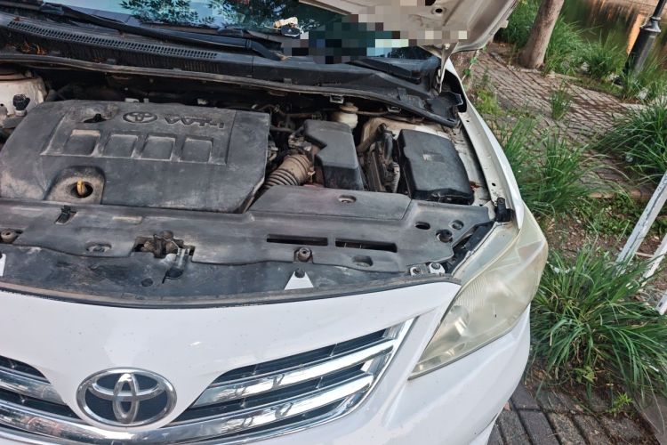 Used Toyota Corolla 2011 1.8L CVT GL-i Engine Bay Left