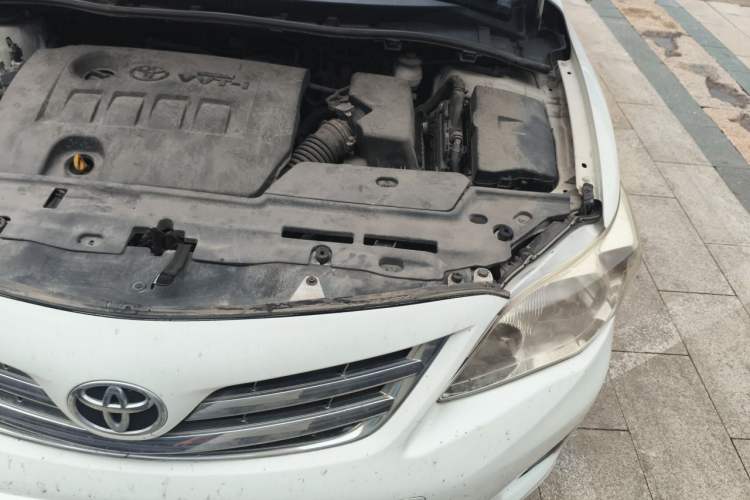 Used Toyota Corolla 2011 1.6L Automatic GL Engine Bay Left