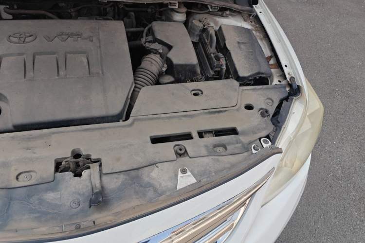 Used Toyota Corolla 2011 1.6L Automatic GL Engine Bay Left